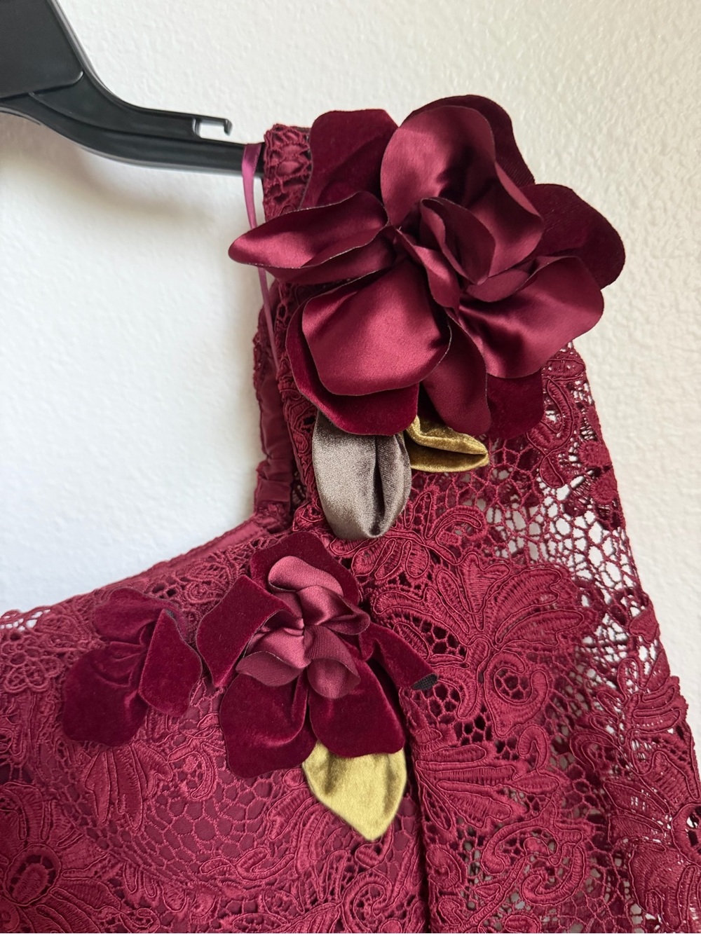 NWT Muse by Marchesa Cypress Corded Lace Floral Applique Sweetheart Maxi Dress - Picture 7 of 15